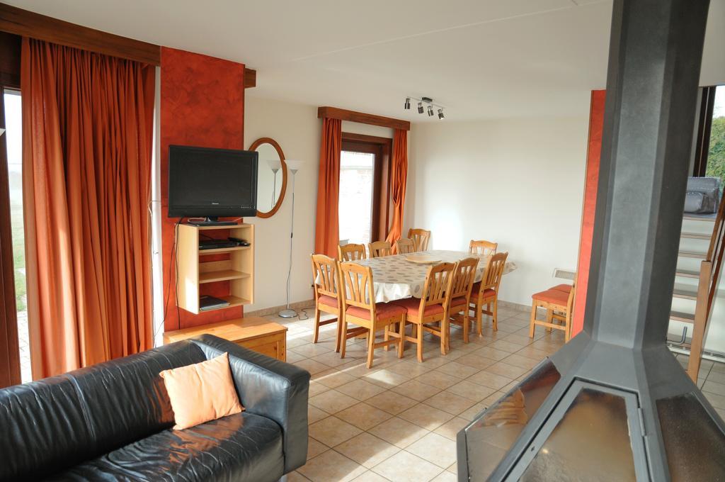 Rotonde Villa Somme-Leuze Ruang foto